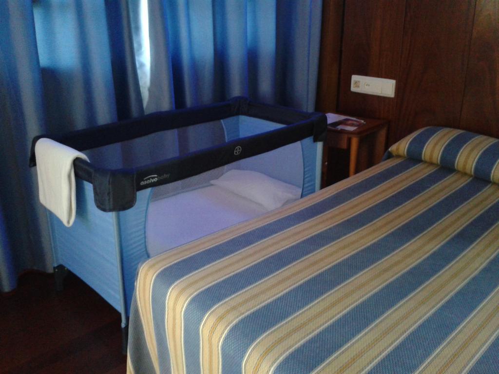 Castillo De Gauzón Hotel
