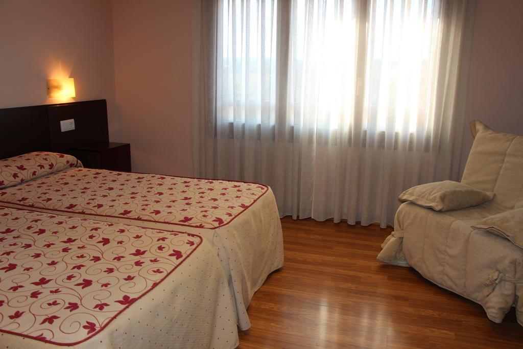 Hotel Tres Caminos 2*