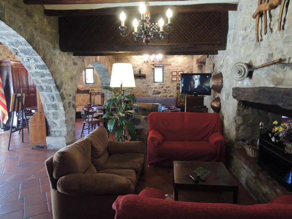 Pensión De La Rovira *