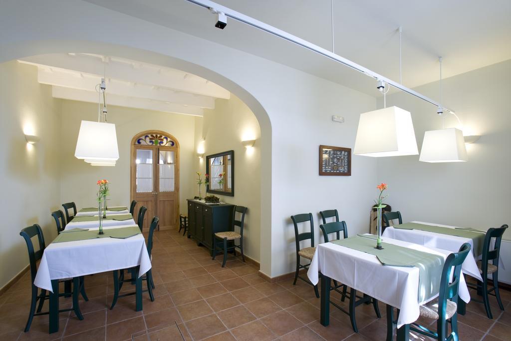 Hotel Es Mercadal Hotel 4*