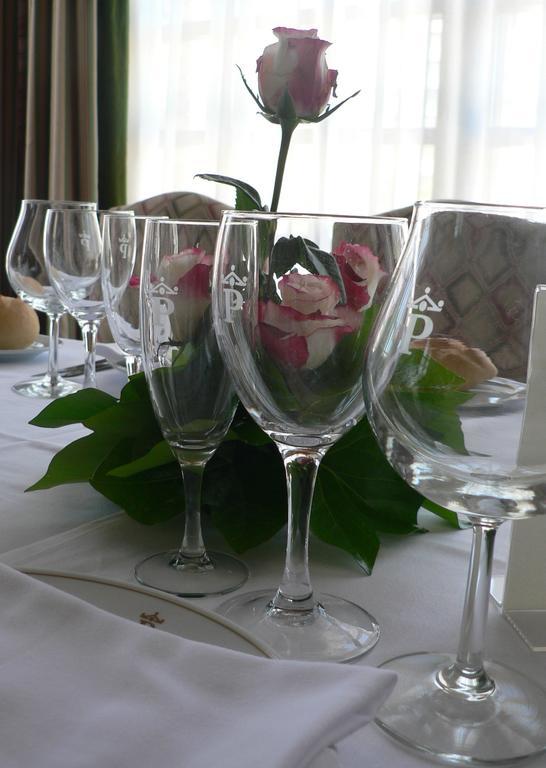 Hotel De 4*