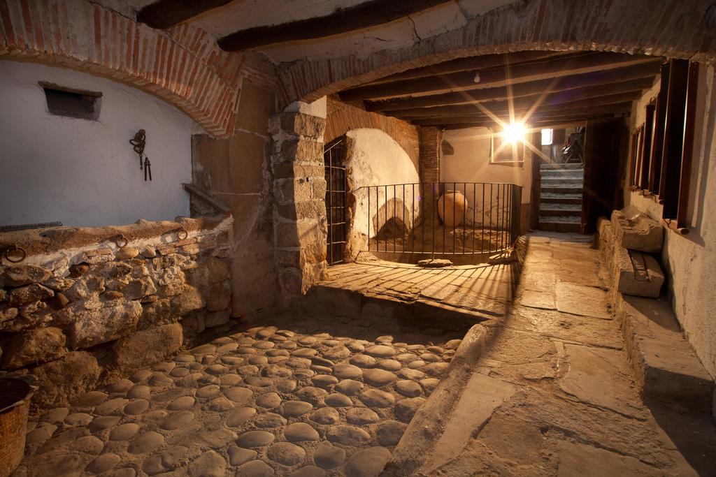 Lo Palauet De La Muralla Bed & Breakfast Balaguer