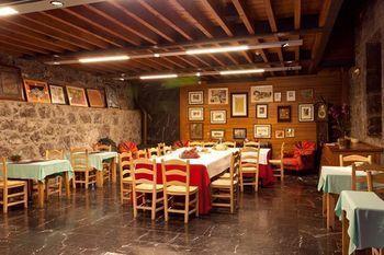 Hotel Antsotegi 2*