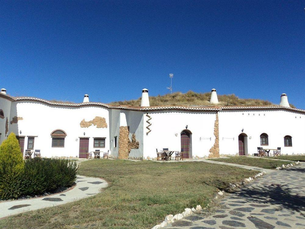 Cuevas Hammam Abuelo Jose Apartment Purullena