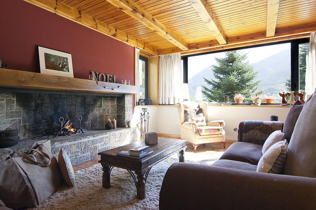 Casa Lola Pirene Holiday home *
