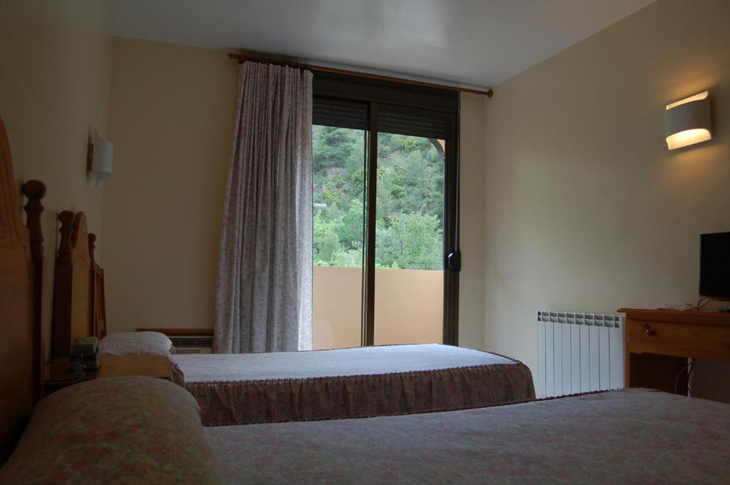 Llucena Hotel *