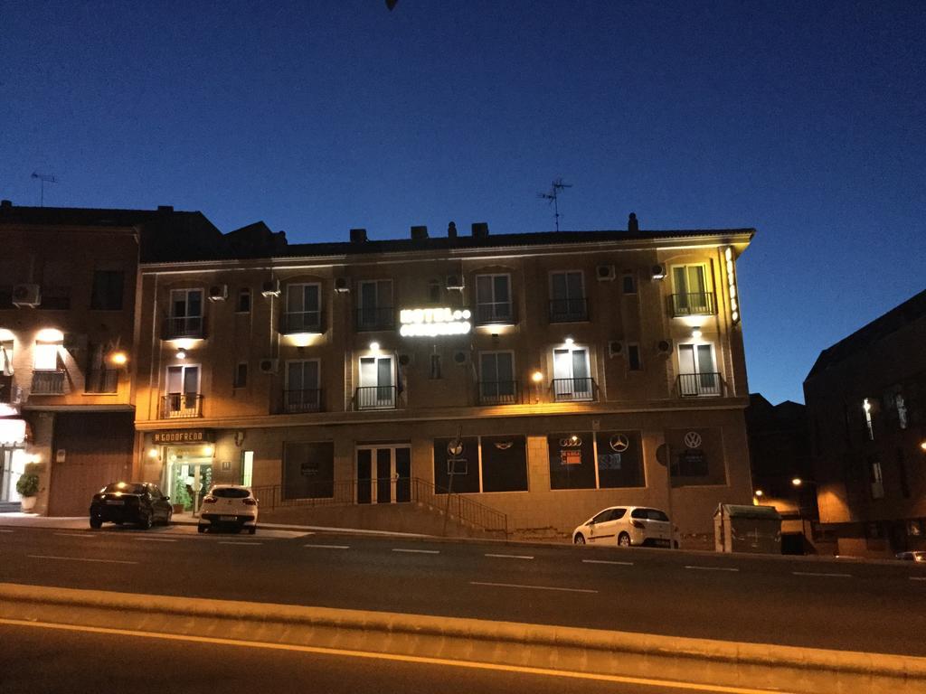 Hotel Godofredo Toledo