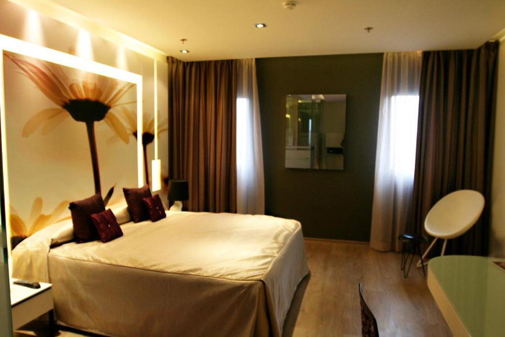 Hotel Kadrit 4*