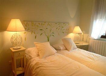 Laureana Marcos Hotel