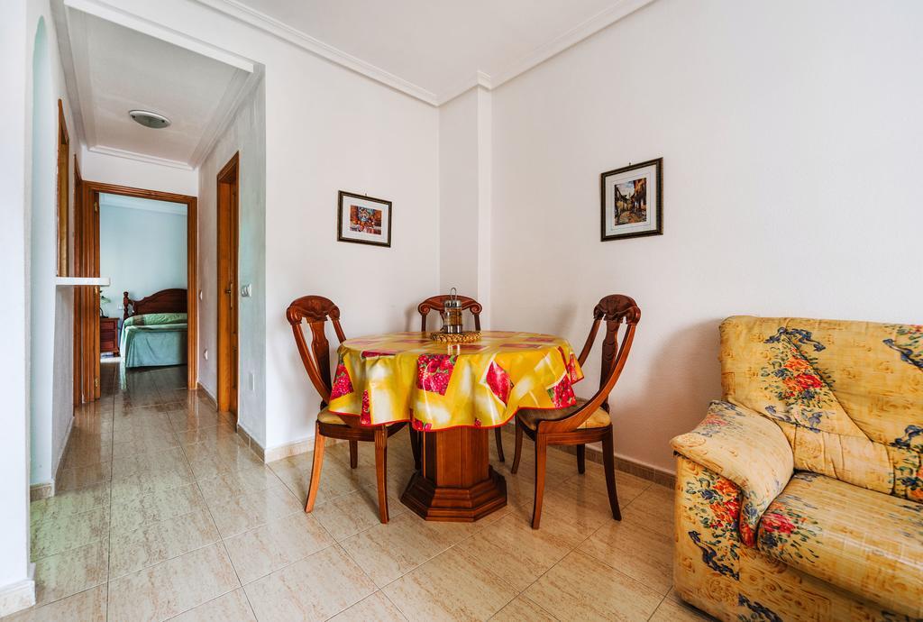 Apartment Manuel Galian 52 *