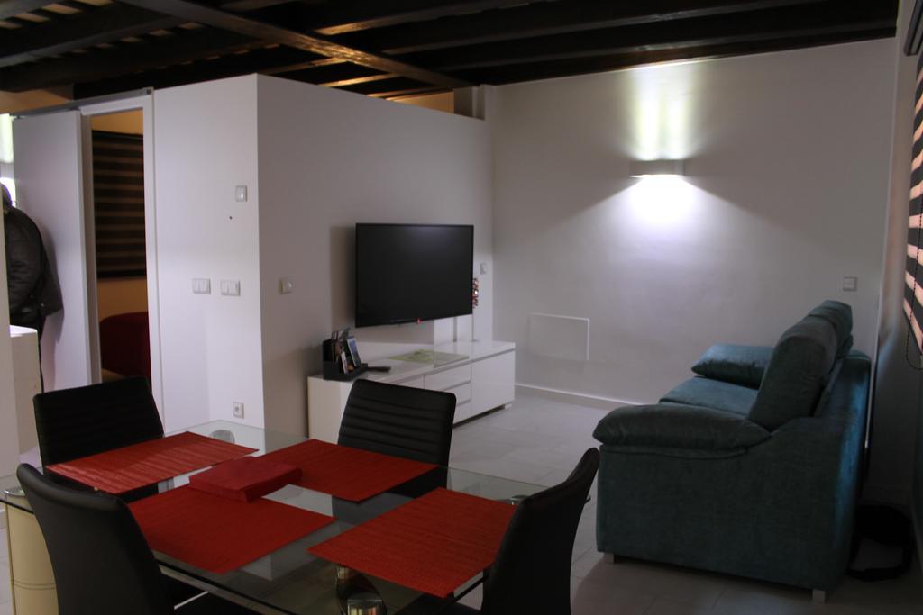 Y Habitacions Entre Volcans Apartment *