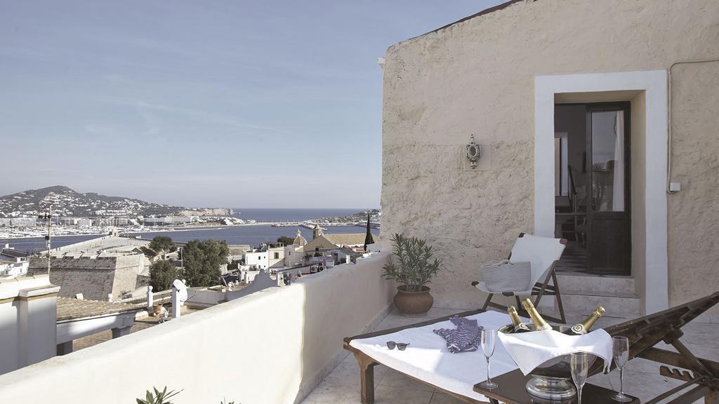 El Corsario Hotel