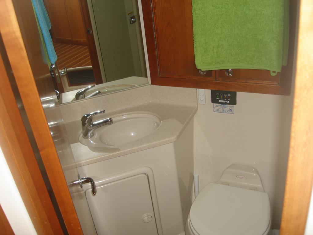 Hotel en barco Yaku Wayra Charter *