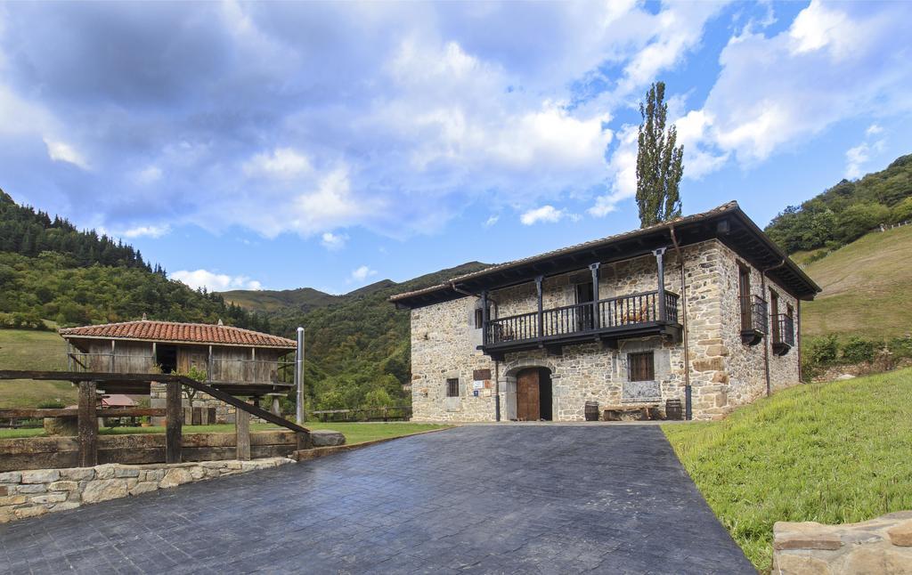 Hotel Casona De El Castañíu