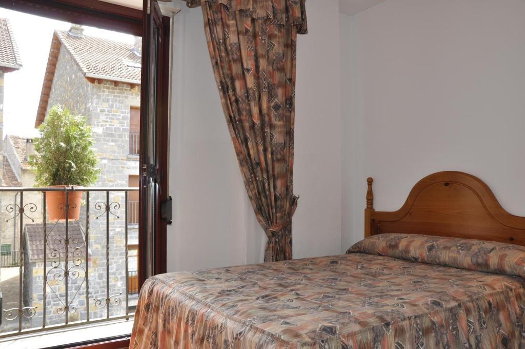 Castillo D'acher Hotel *