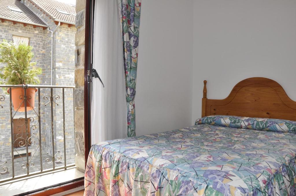 Castillo D'acher Hotel *