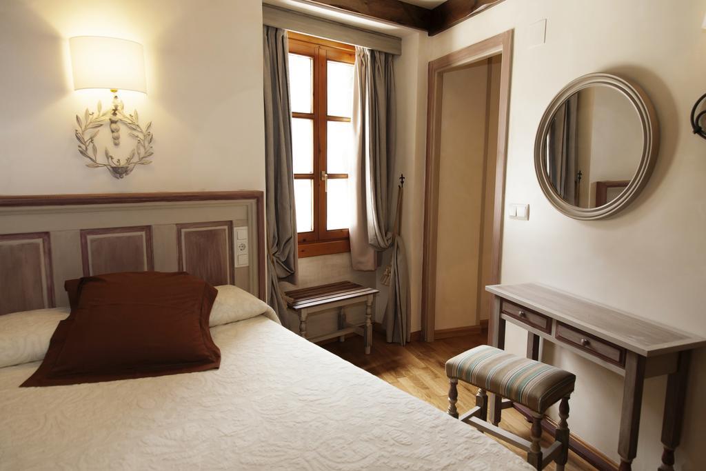 Hotel De 2*