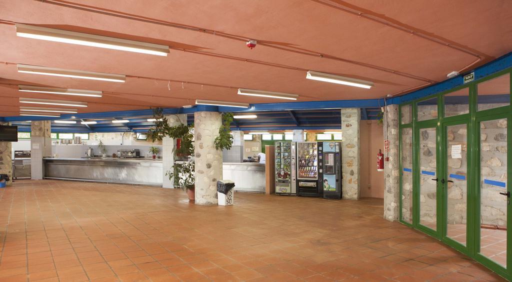 La Marina Hostal