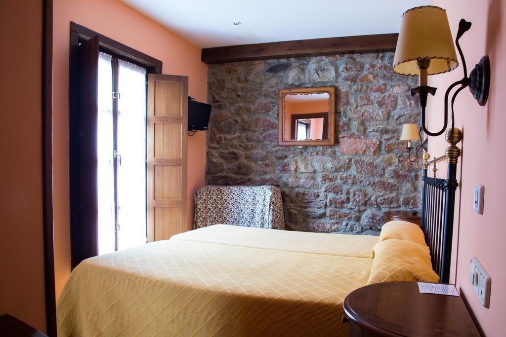 Hotel Balcon De Aguera 2*