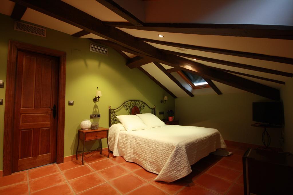 Doña Elvira Nava 2*