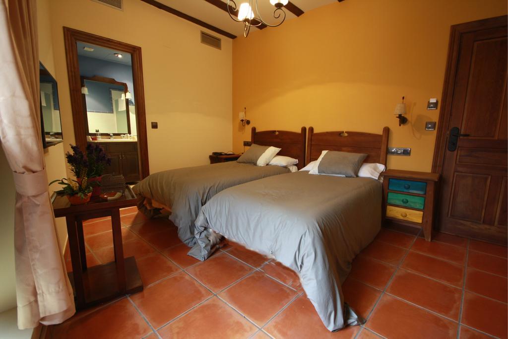 Hotel Doña Elvira Nava 2*