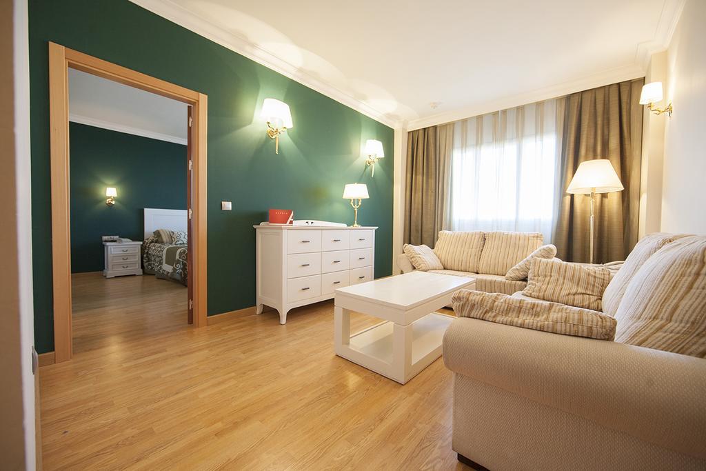 Acosta Centro Hotel 4*