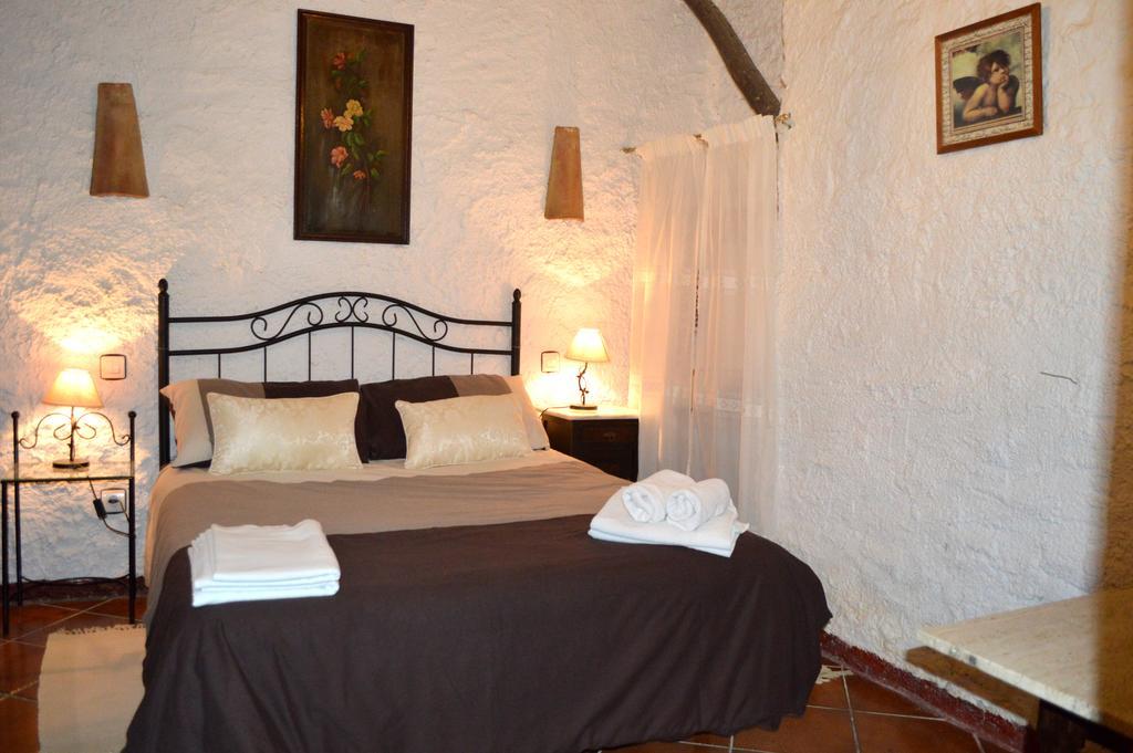Cortijo Pulgarin Bajo Villa *