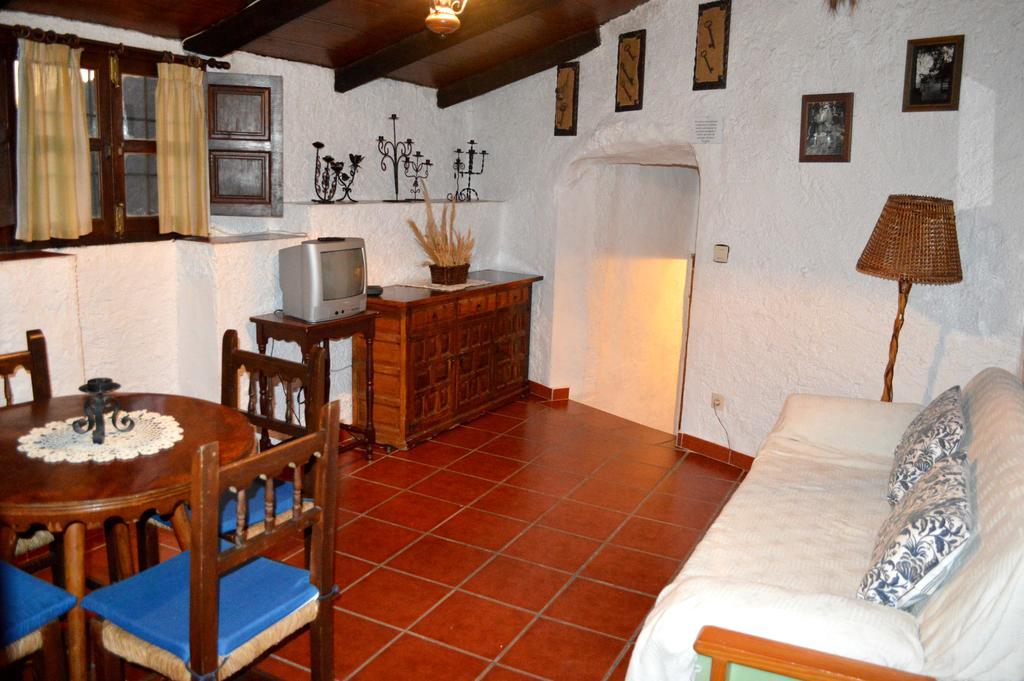 Cortijo Pulgarin Bajo * Alfarnatejo