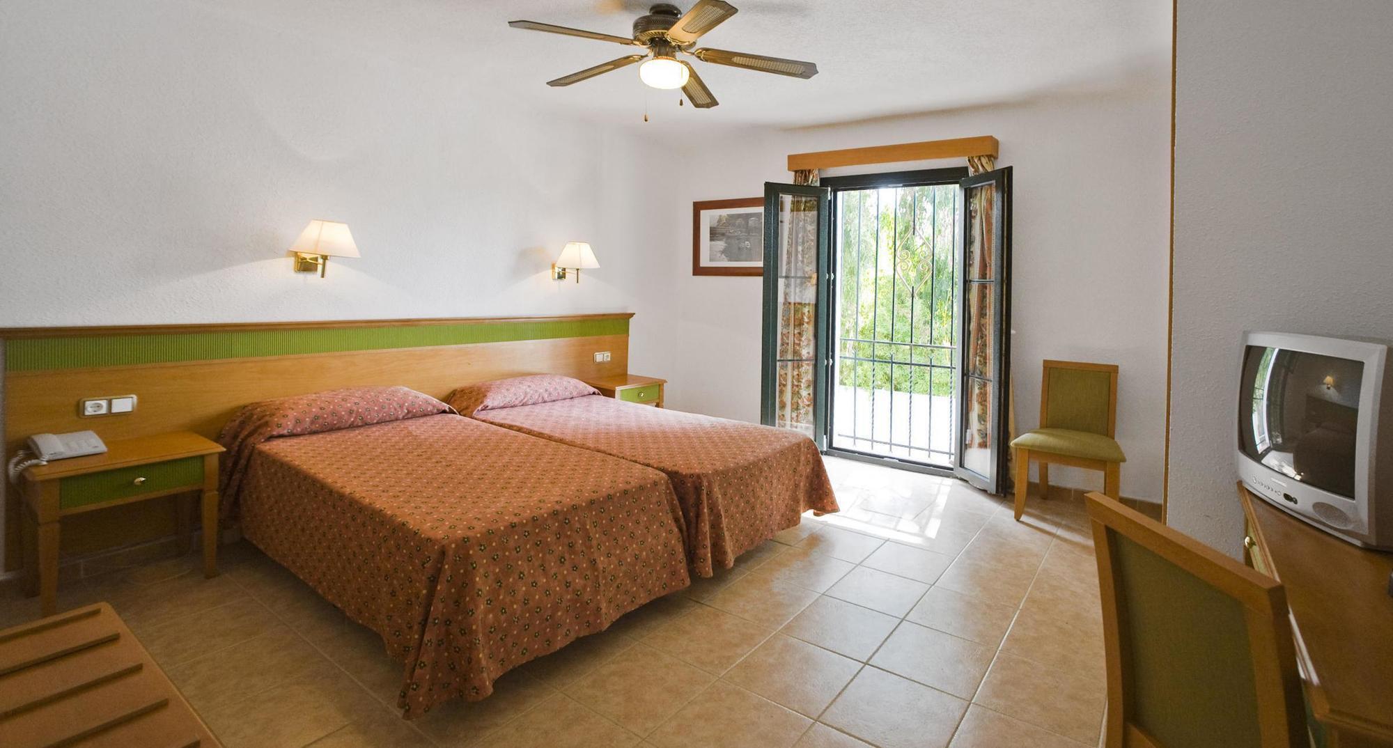 Globales Pueblo Andaluz Hotel