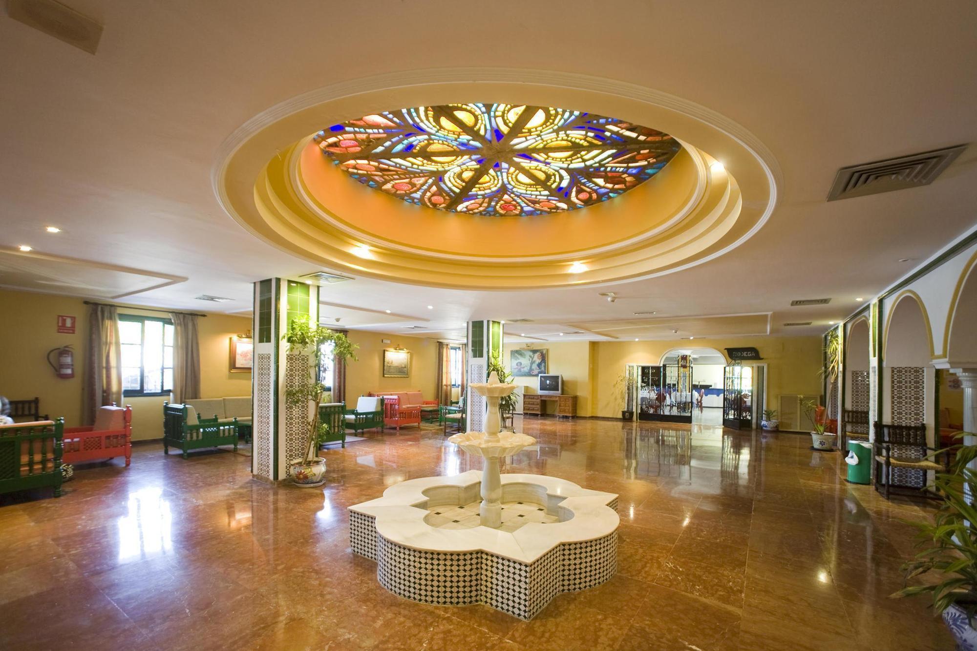 Hotel Globales Pueblo Andaluz 3*