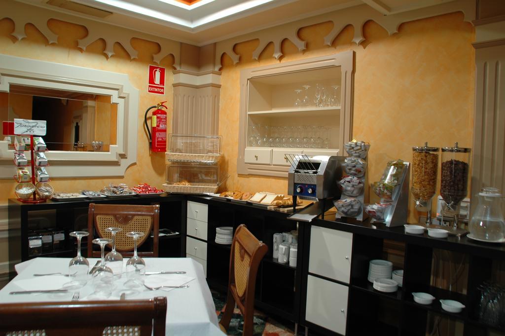 Hotel Zaravencia By Bossh Toro