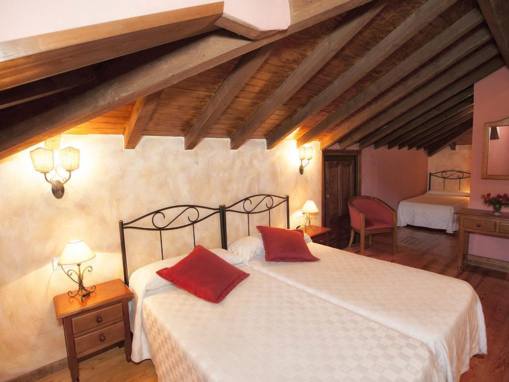 Hotel La Casona De 3*