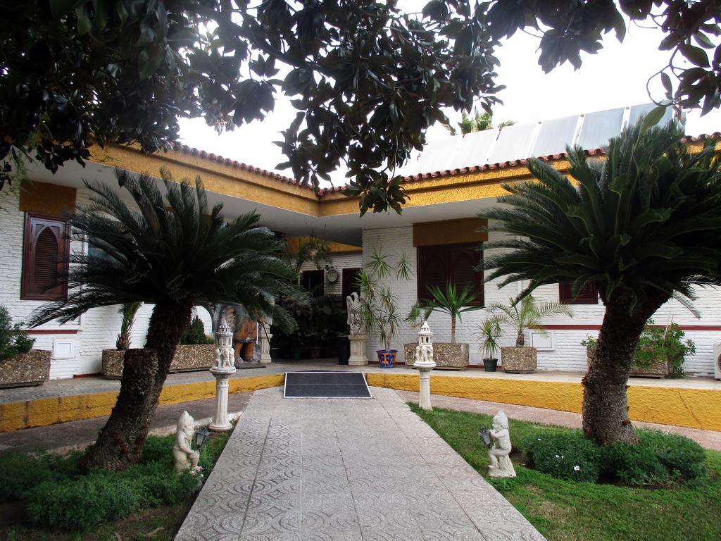 Love hotel Hotel Gines *
