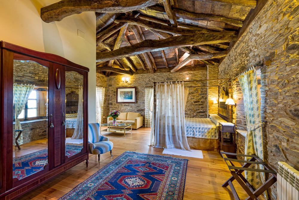 Guest house Pazo Santa Maria *