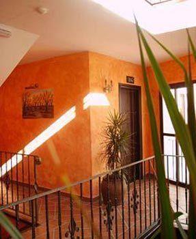 Rural 12 Caños Apartahotel Galaroza