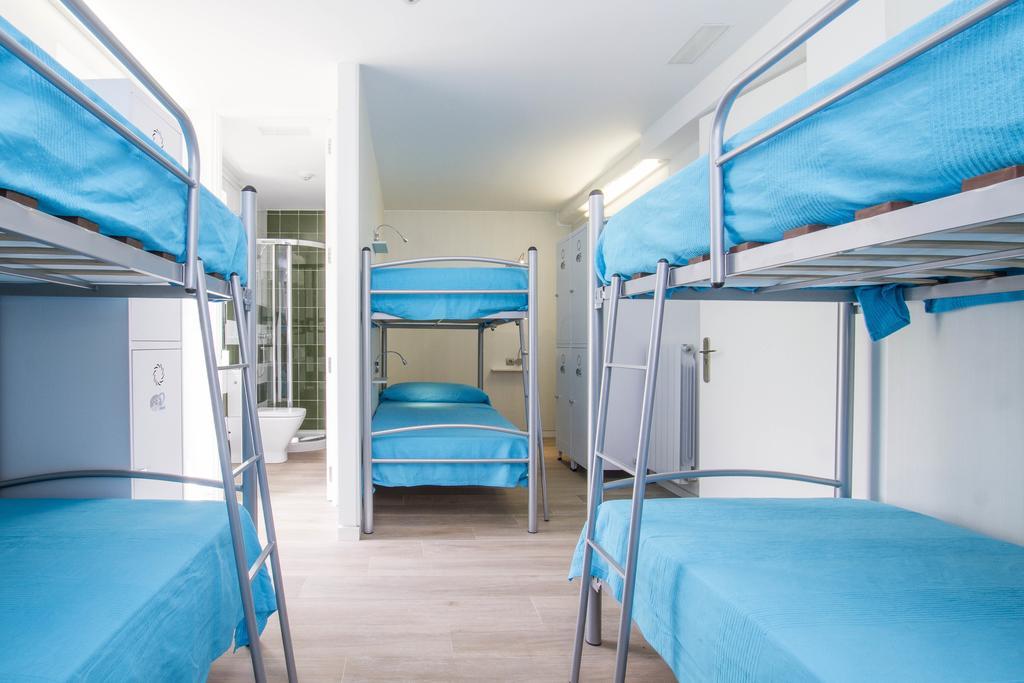 Aterpetxea Hostal *