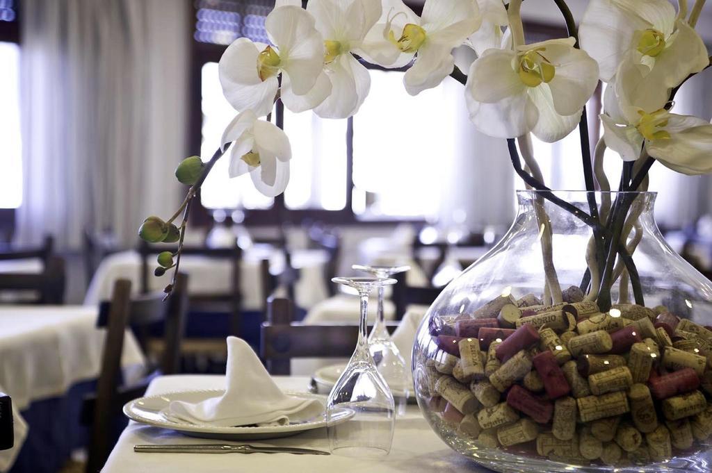 Guest house Uxarte -Alojamiento, Restaurante Y Piscinas