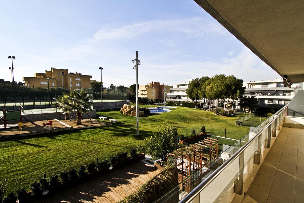 J Tramuntana Planet Costa Dorada Apartment