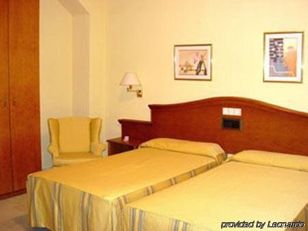Abades 3* Loja