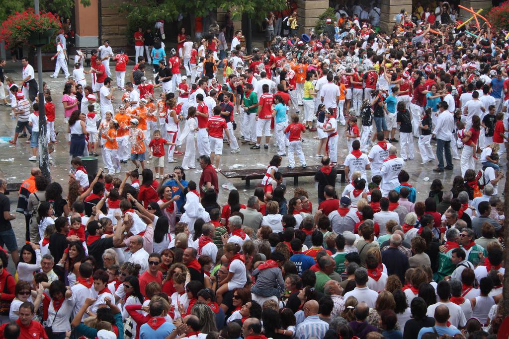 Turístico Cigüeña De * Alfaro