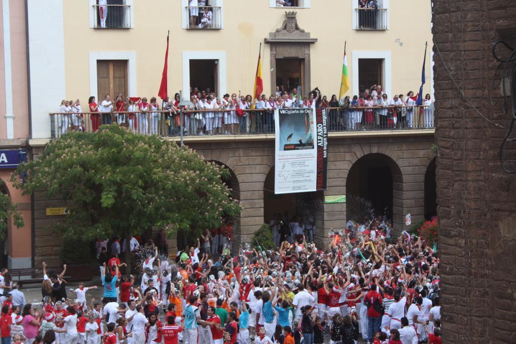 Turístico Cigüeña De Alfaro