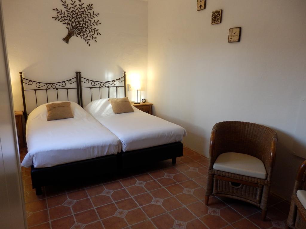 Casa Agradable Bed & Breakfast