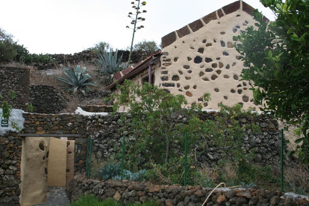 Poblado Jirdana Casa rural La Torre (El Hierro)