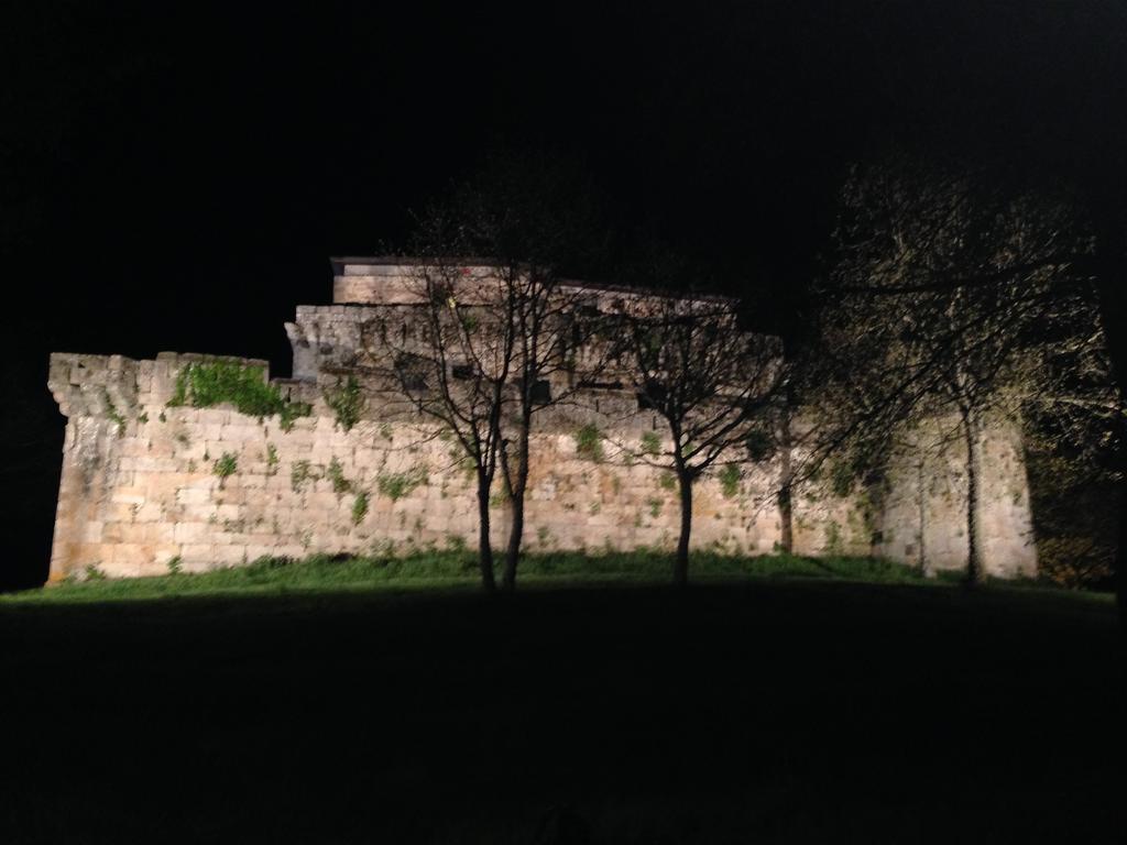 Monumento Castillo De Hotel