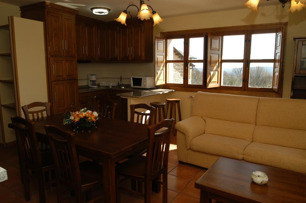 Country house Alojamiento Rural El Atardecer De Sanabria