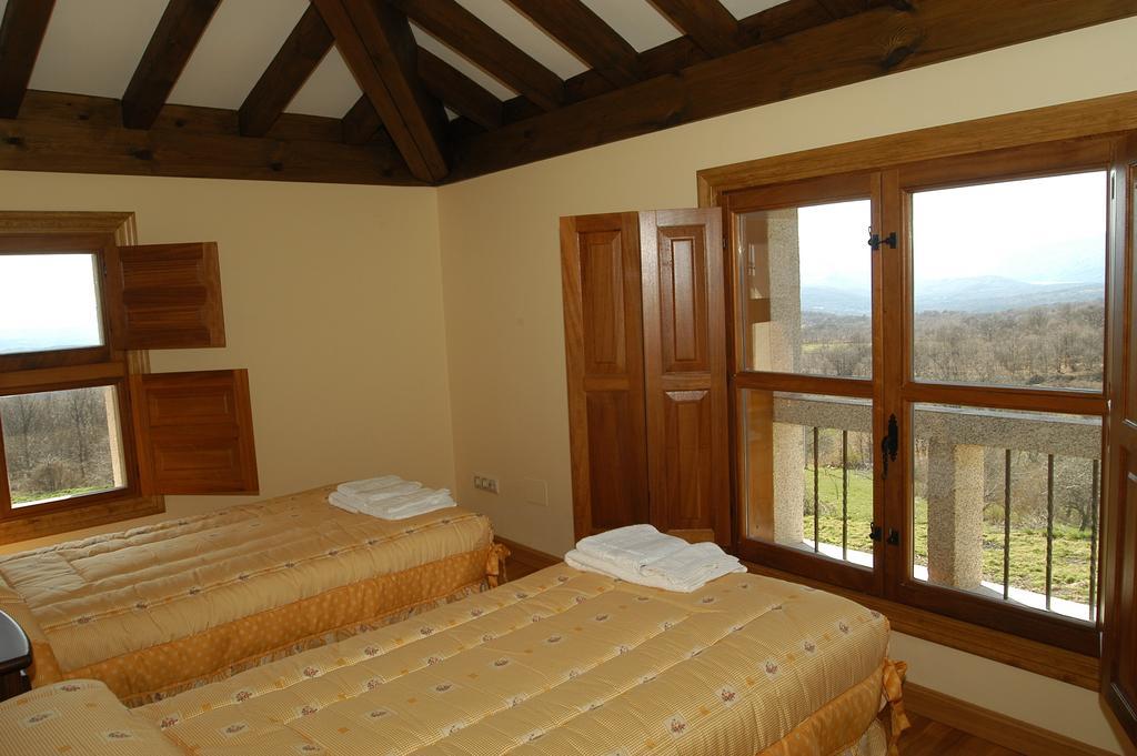 Country house Alojamiento Rural El Atardecer De Sanabria *