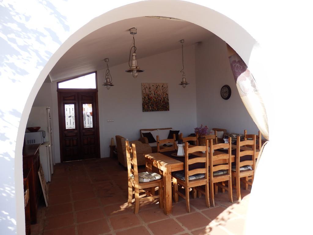 Casa Agradable Bed & Breakfast