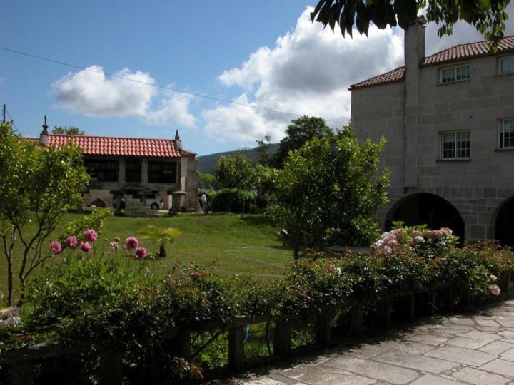 Os Areeiros & Bodega * Santa Cristina De Cobres