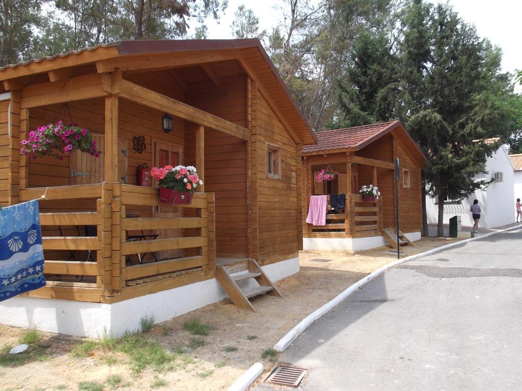 Centro De Ocio Alua Bungalows Camping Rafting Benameji Campsite *