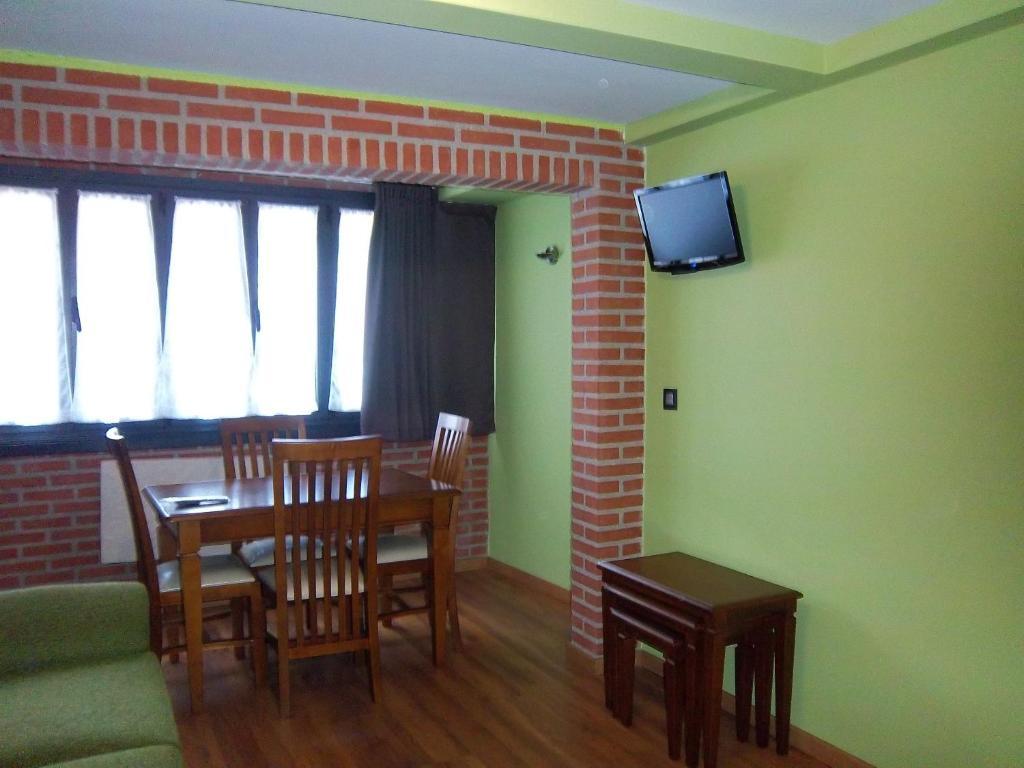 Apartment Entrepalacios Aviles
